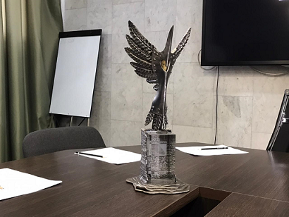 В Перми представили главный трофей Русского тура «Синяя птица»