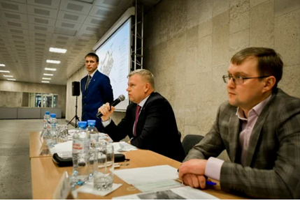 Мэр Перми Алексей Демкин обсудил с жителями Мотовилихи застройку стадиона «Молот»