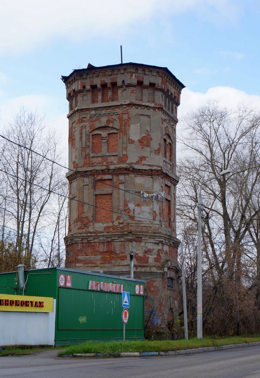 В Перми сносят старинную башню на улице Барамзиной ради строительства дороги